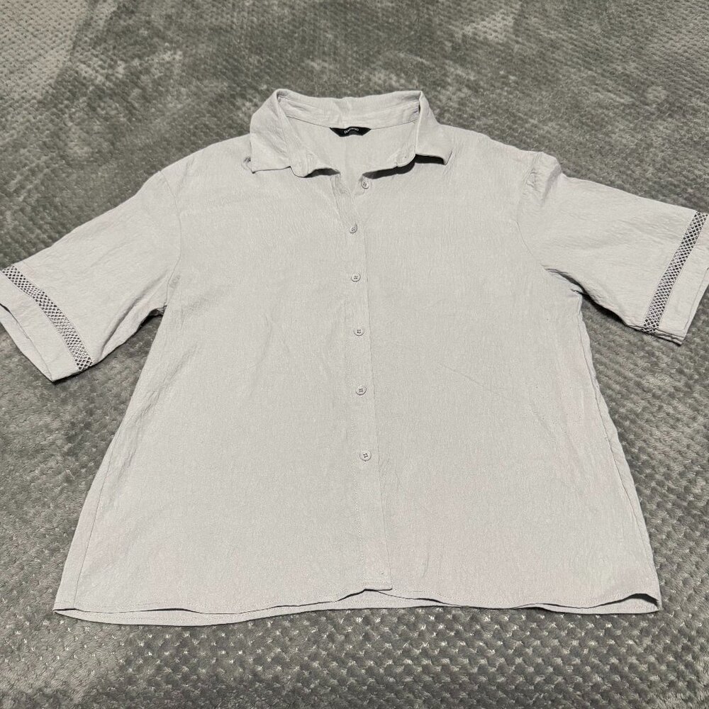 Dokotoo Women’s Short Wide Sleeves Button Front Shirt Top - Size L